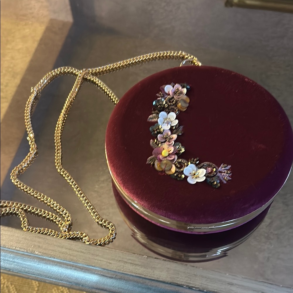 Elegant Floral Velvet bag - Burgundy